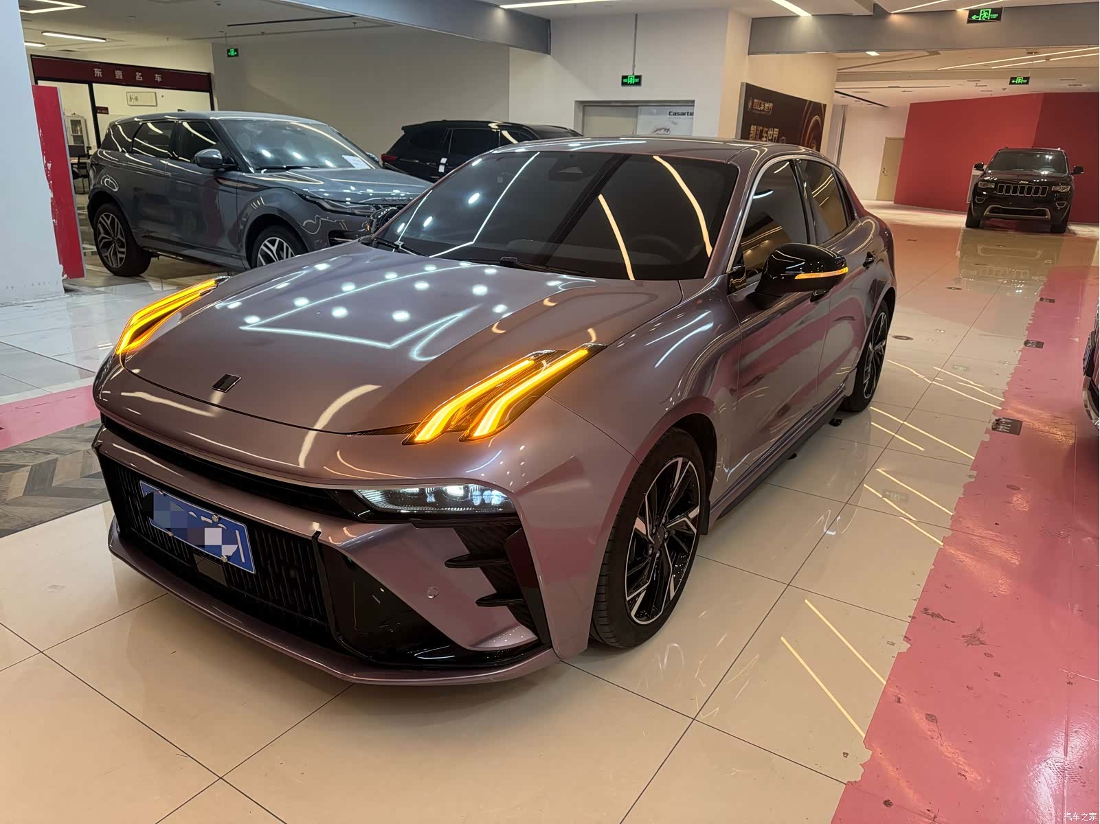 Lynk & Co 02
