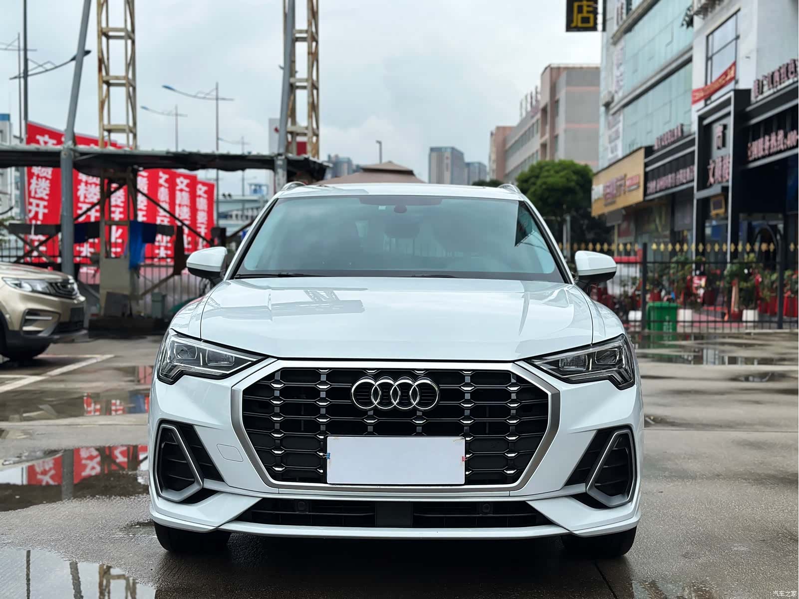 Audi Q3, 2022 2