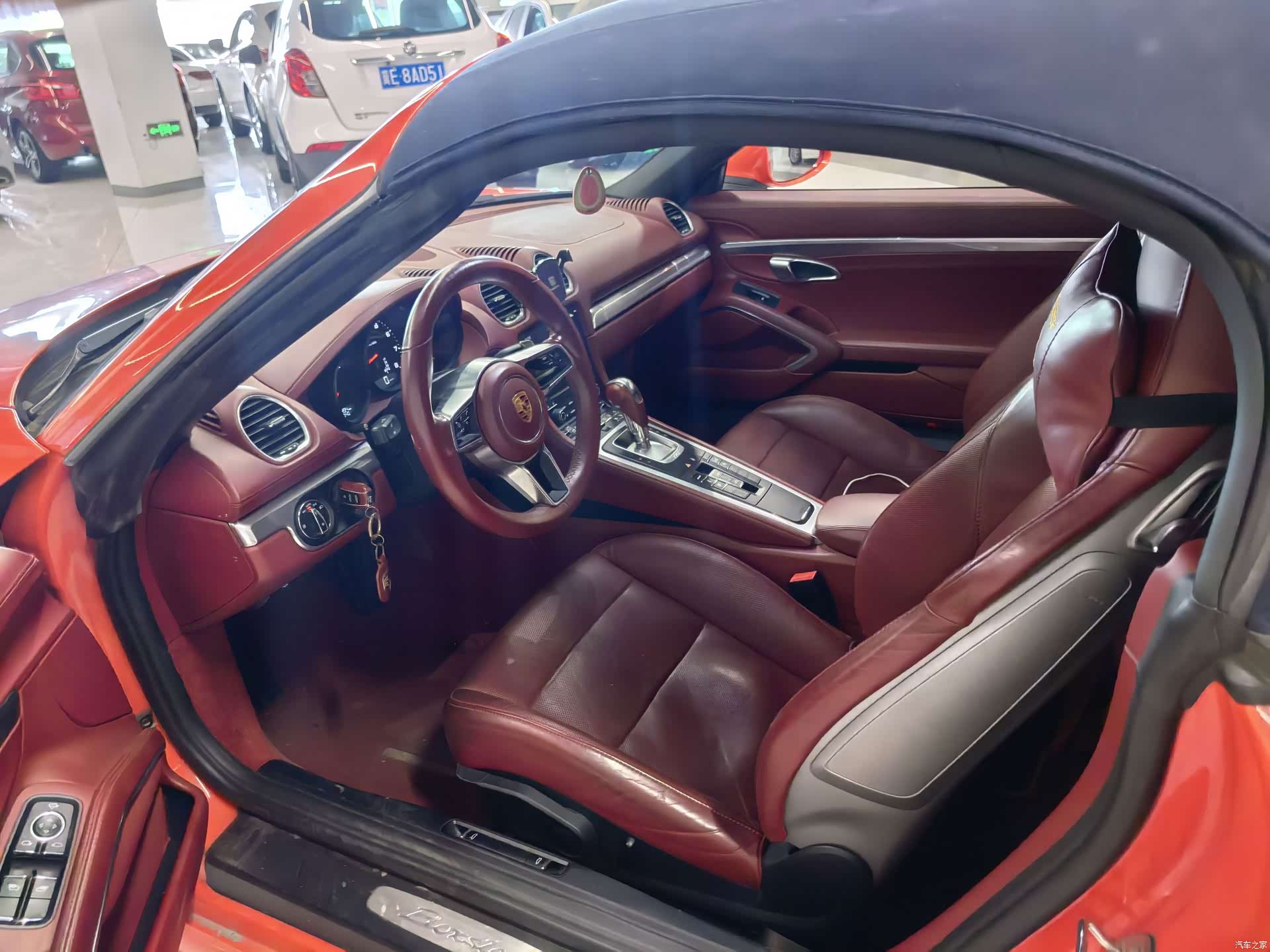 Porsche Boxster, 2017 все фото