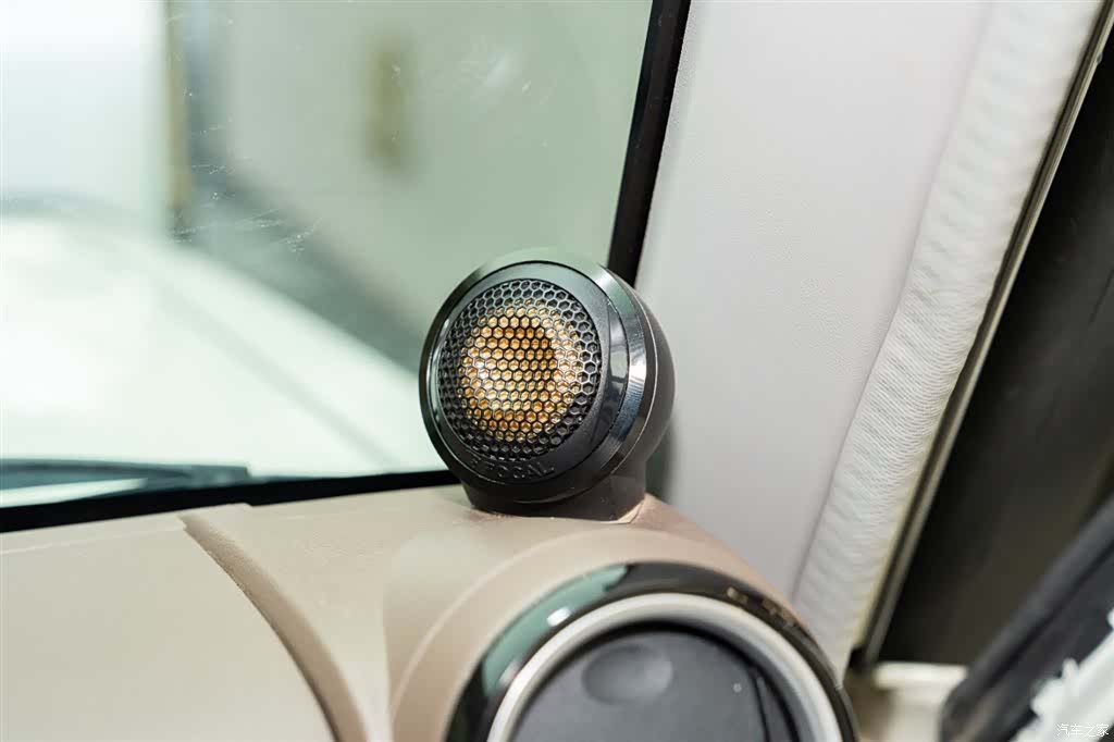 Toyota Land Cruiser, 2023 20