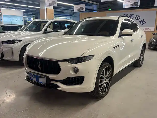 Maserati Levante 2017 — купить из Китая под заказ