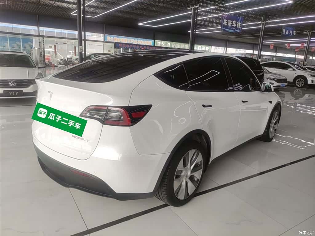 Tesla Model Y, 2023 7