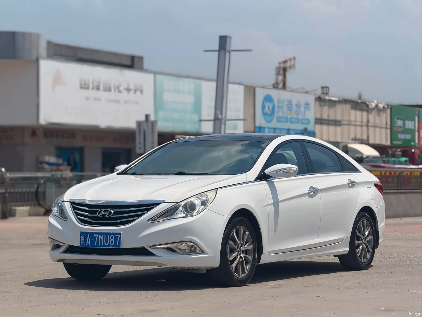 Hyundai Sonata, 2014 1