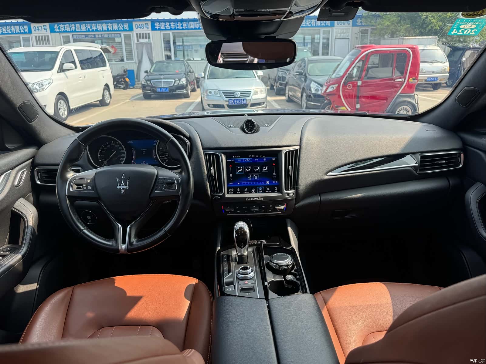 Maserati Levante, 2018 все фото