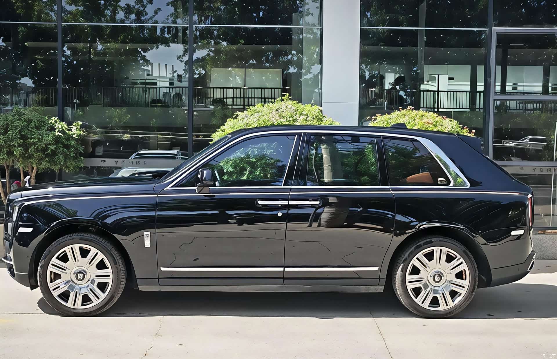 Rolls-Royce Cullinan, 2019 2