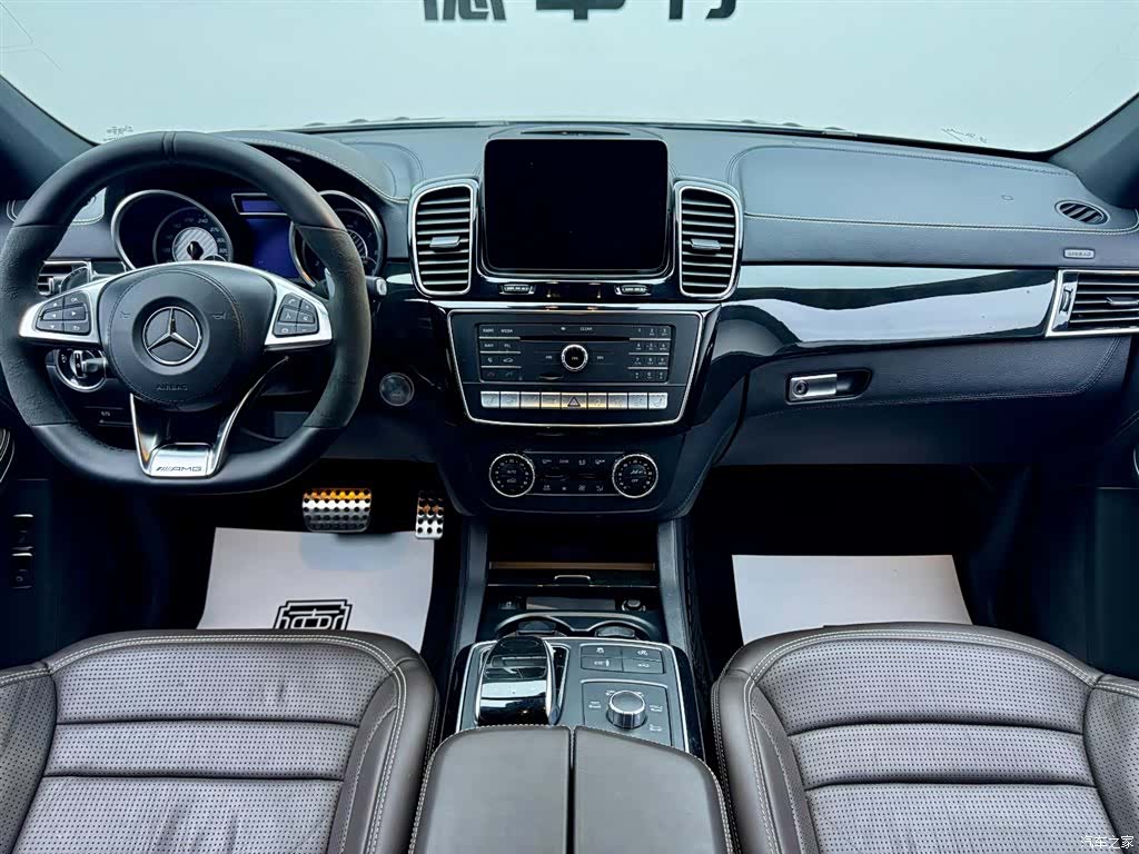 Mercedes-Benz GLS, 2016 16