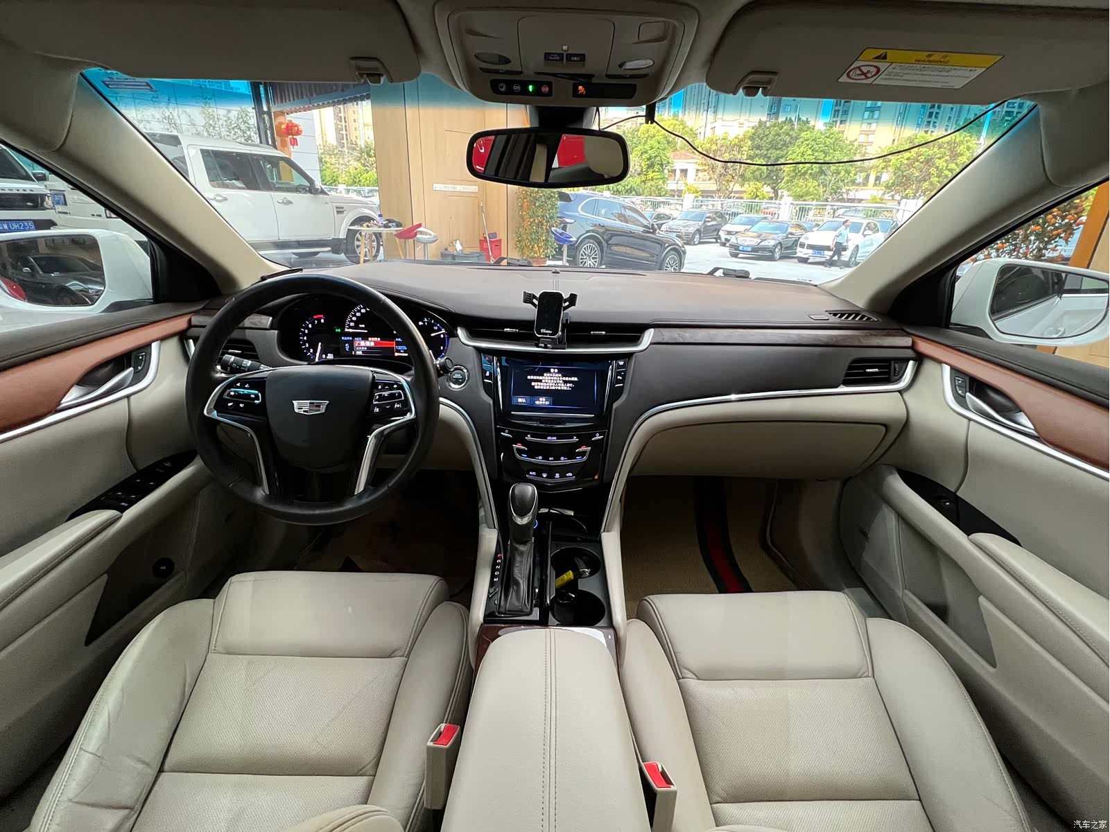 Cadillac XTS, 2016 8