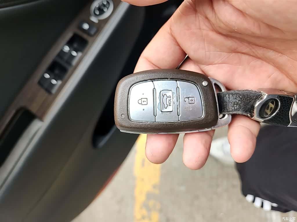 Hyundai GLS, 2017 9