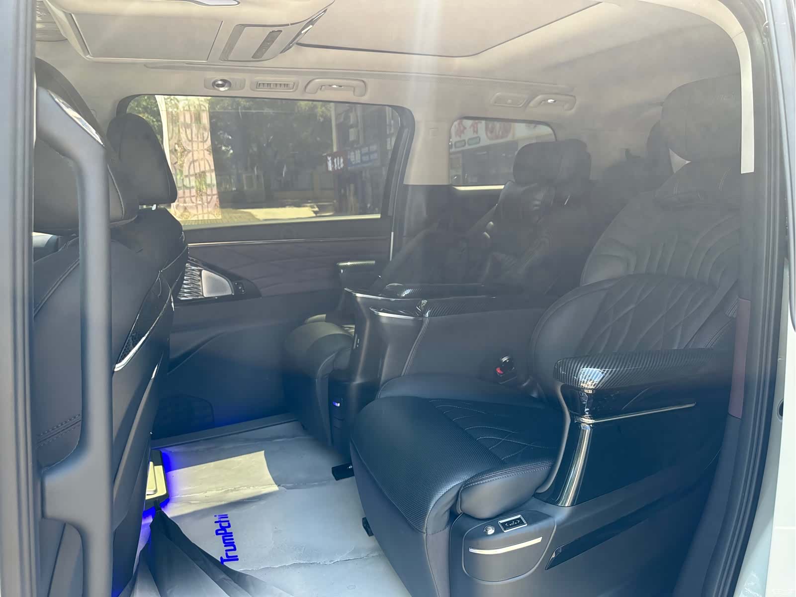 Trumpchi M8, 2024 8