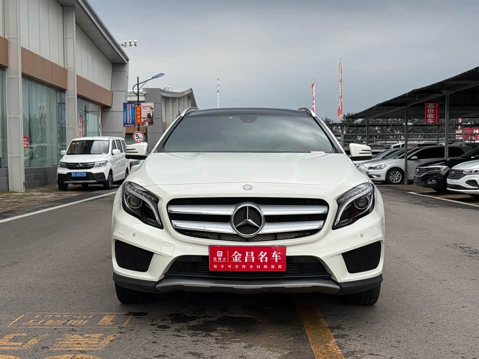 Mercedes-Benz GLA