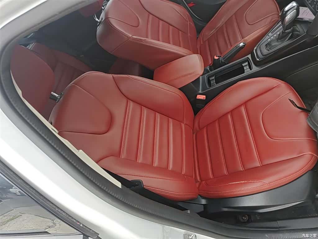 Ford Focus, 2018 25