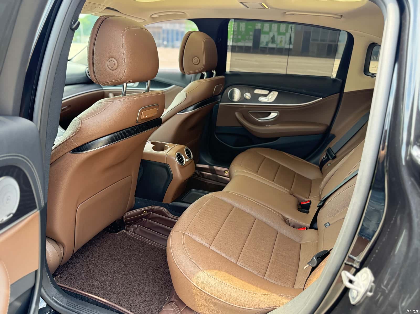Mercedes-Benz E-Class, 2018 6
