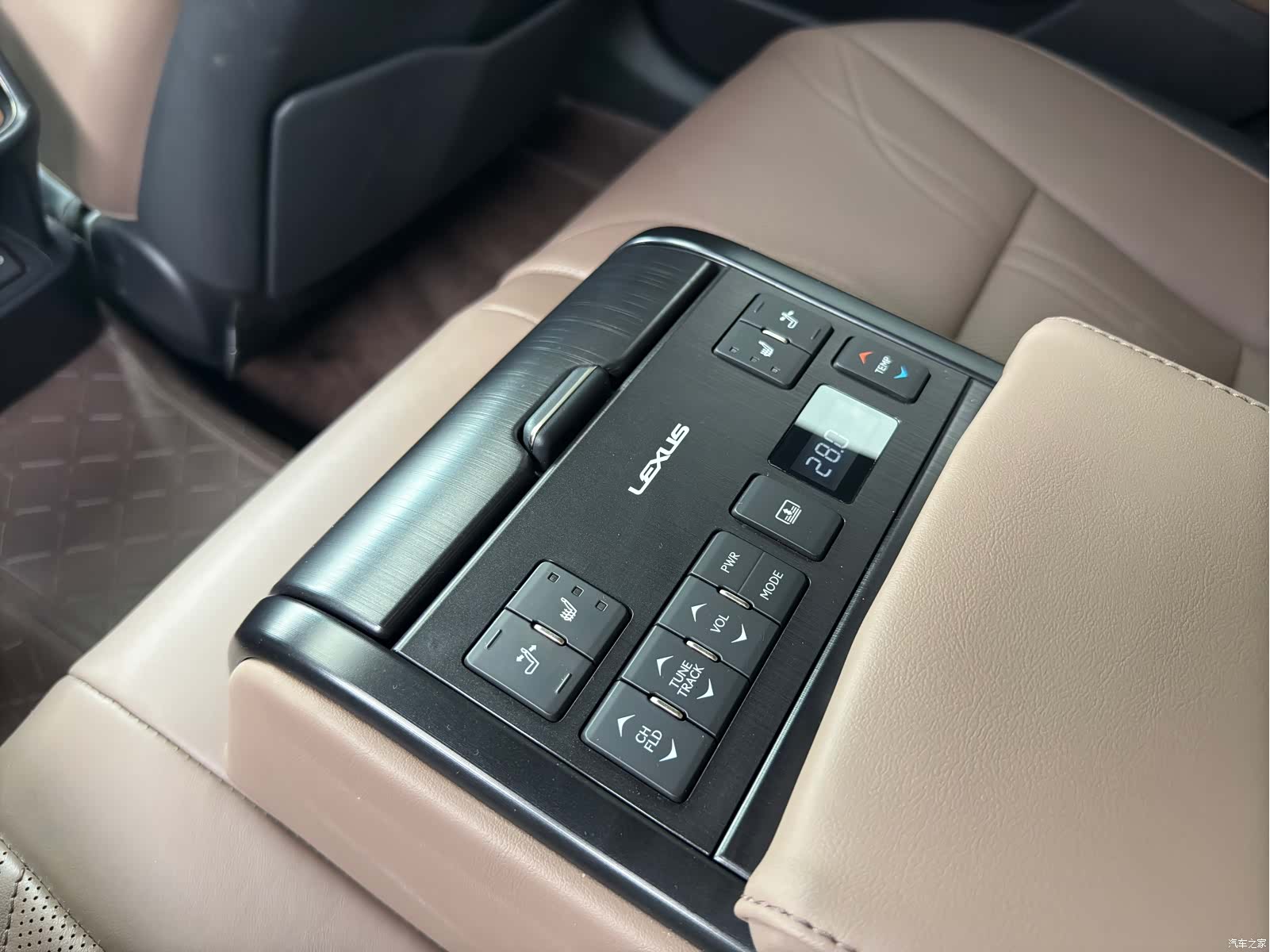 Lexus ES, 2024 11
