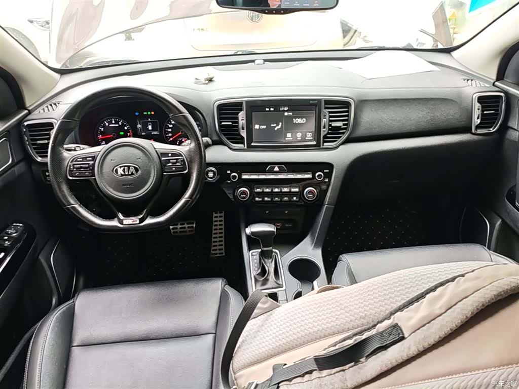 Kia KX5, 2017 10
