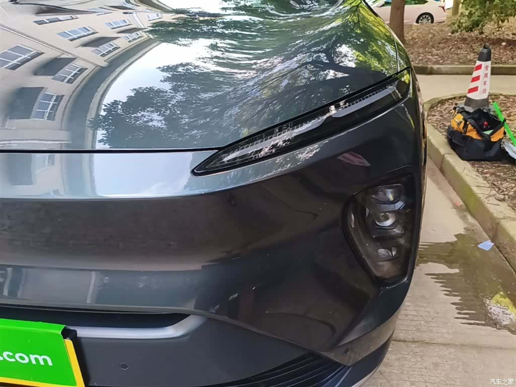 NIO ES8, 2023 23