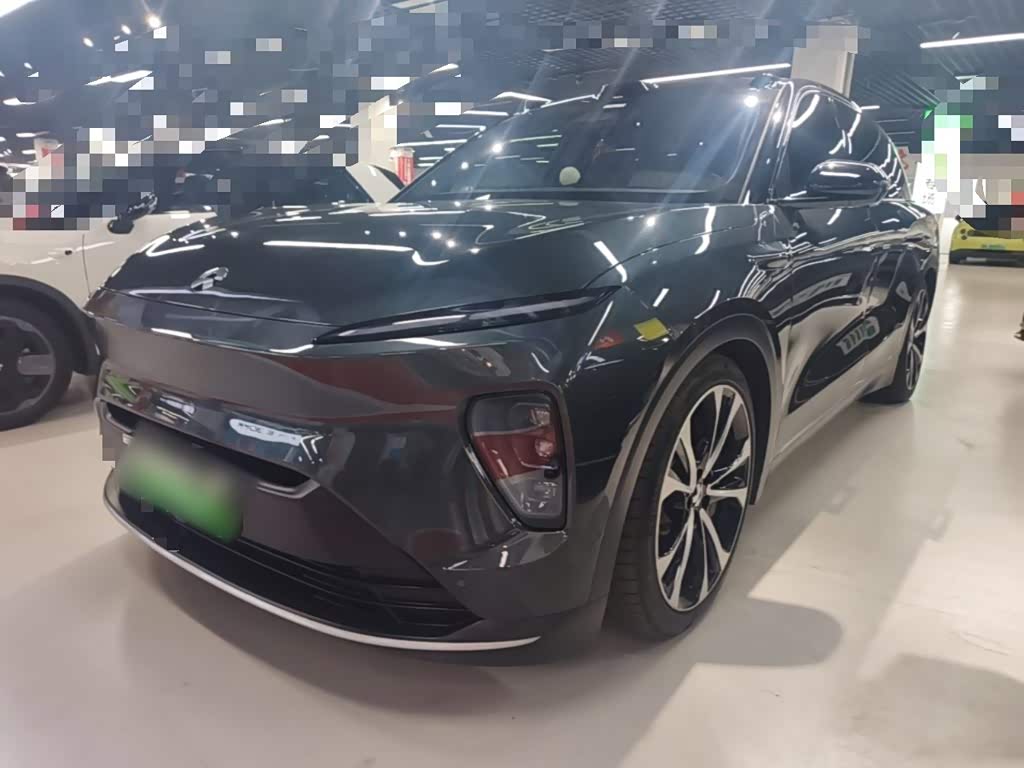 NIO ES8