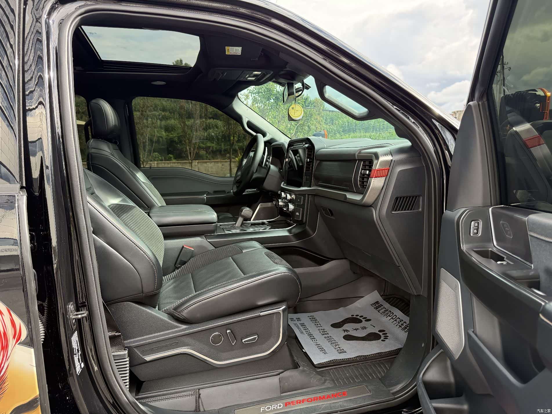Ford F-150, 2023 10