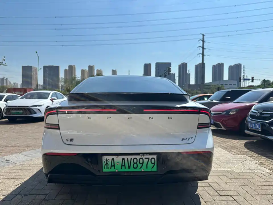 XPENG P7+