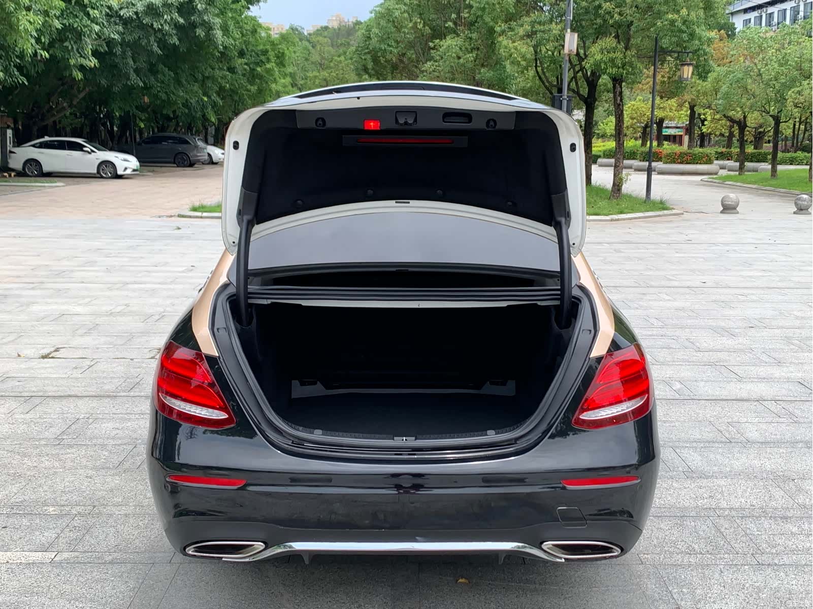 Mercedes-Benz E-Class, 2017 14