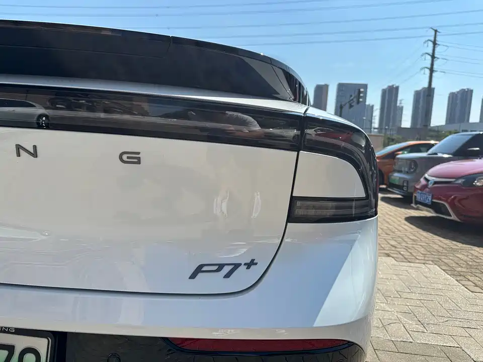 XPENG P7+