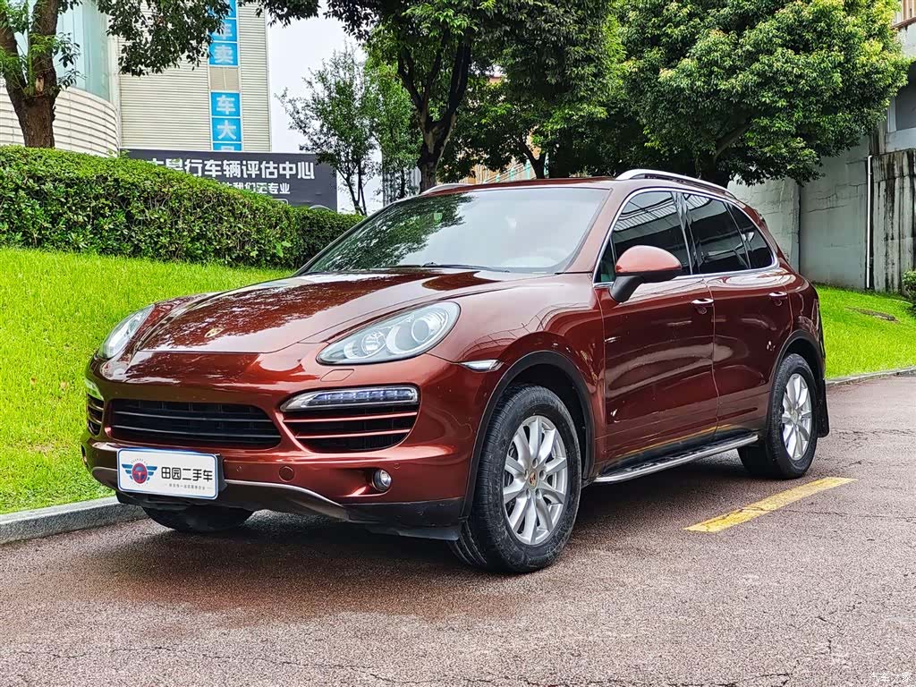 Porsche Cayenne, 2012 1