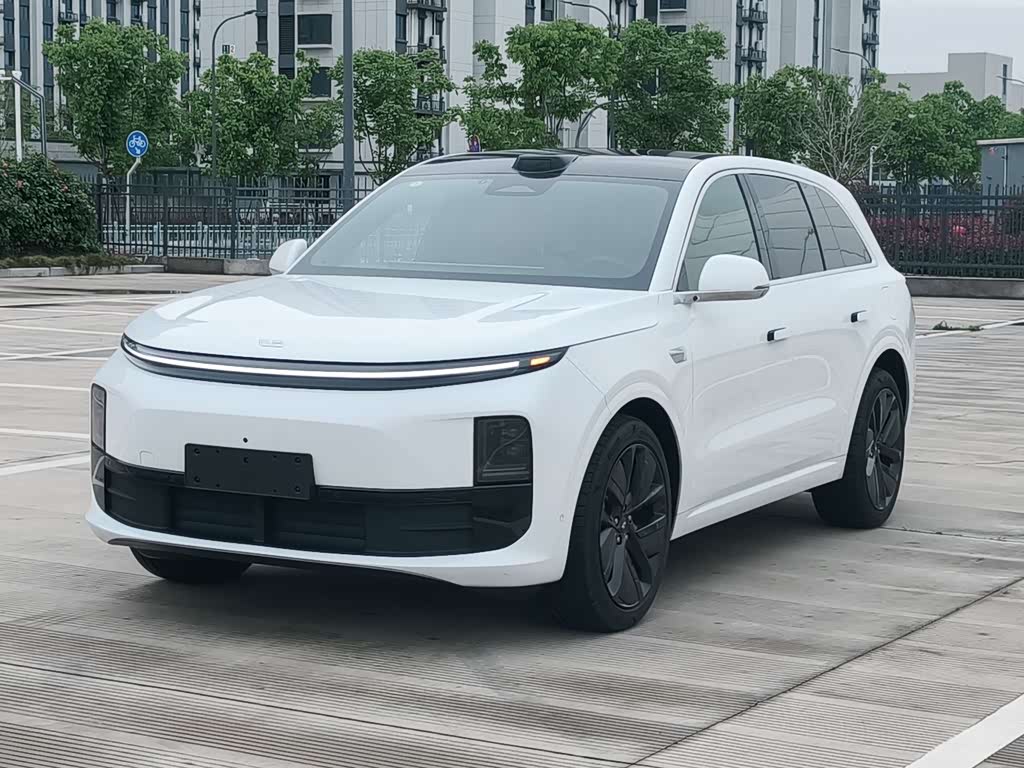 Li Auto L6