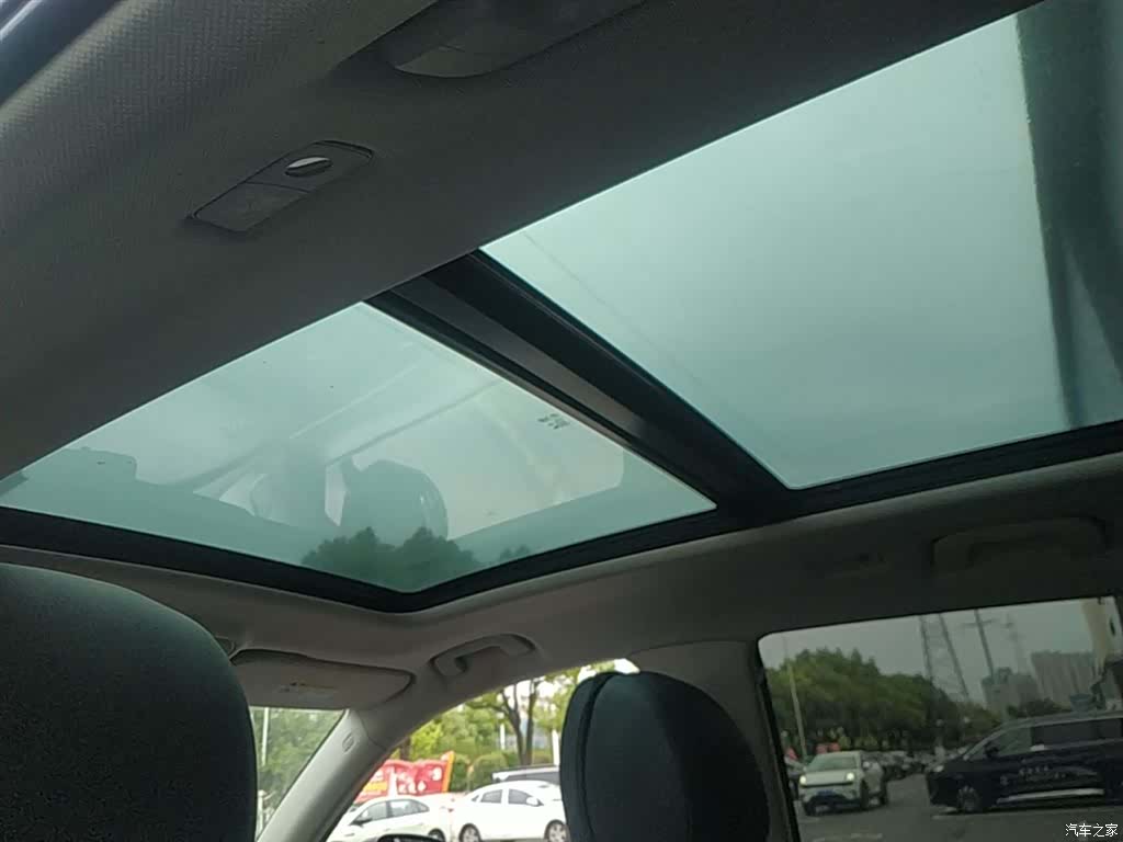 Hongqi HS5, 2022 18