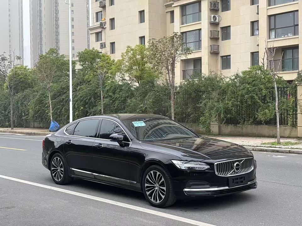 Volvo S90