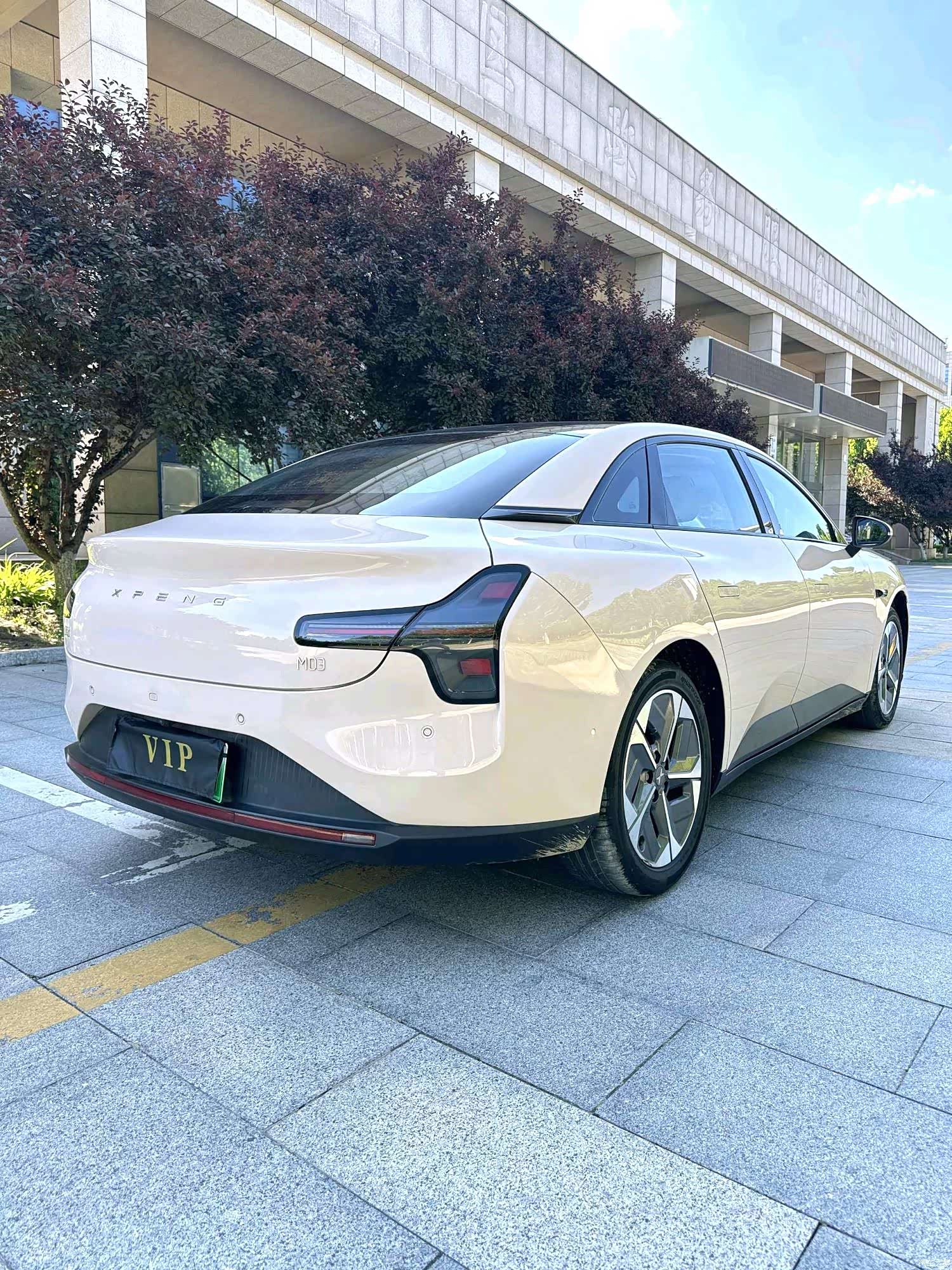 Xpeng Mona M03, 2024 4