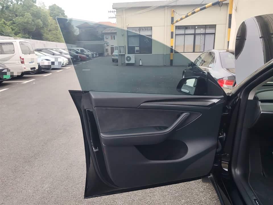 Tesla Model Y Tesla Model Y
