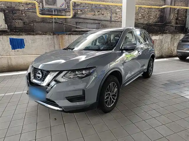 Nissan X-Trail 2025 — купить из Китая под заказ