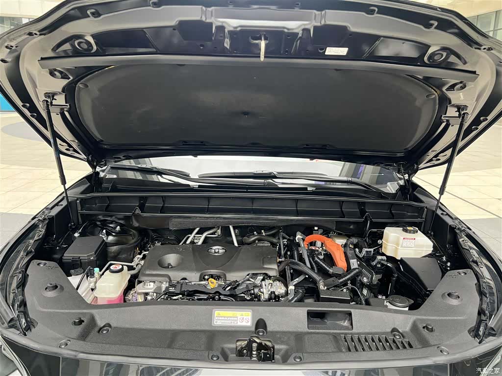 Toyota Crown, 2022 23