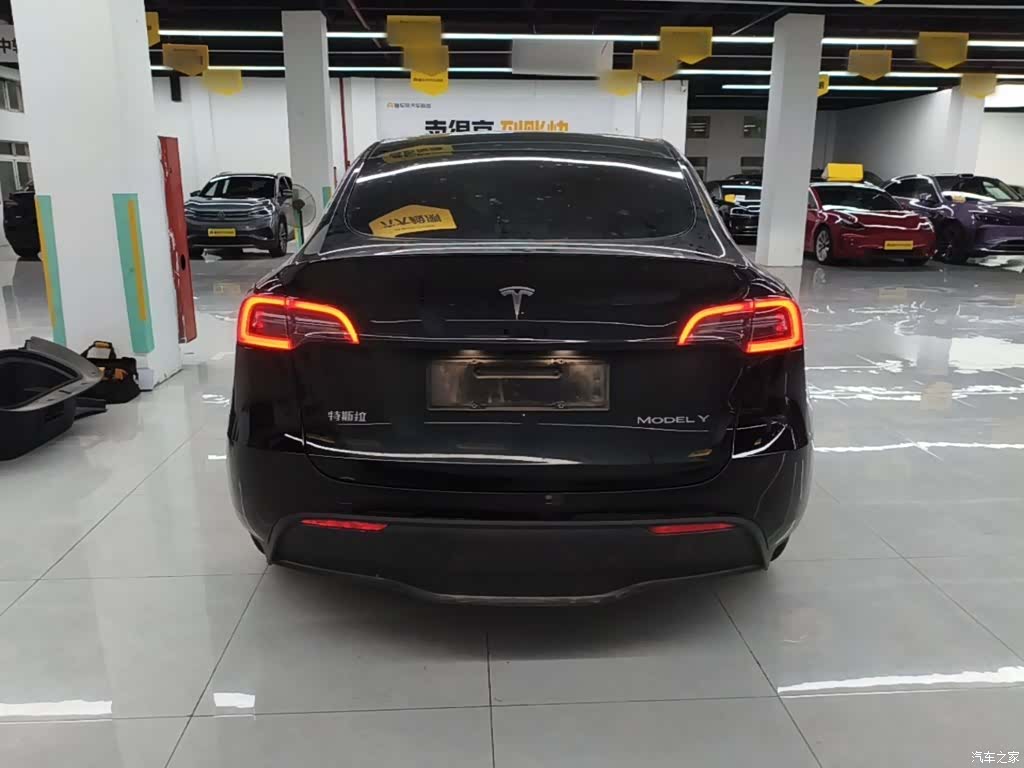 Tesla Model Y, 2021 6
