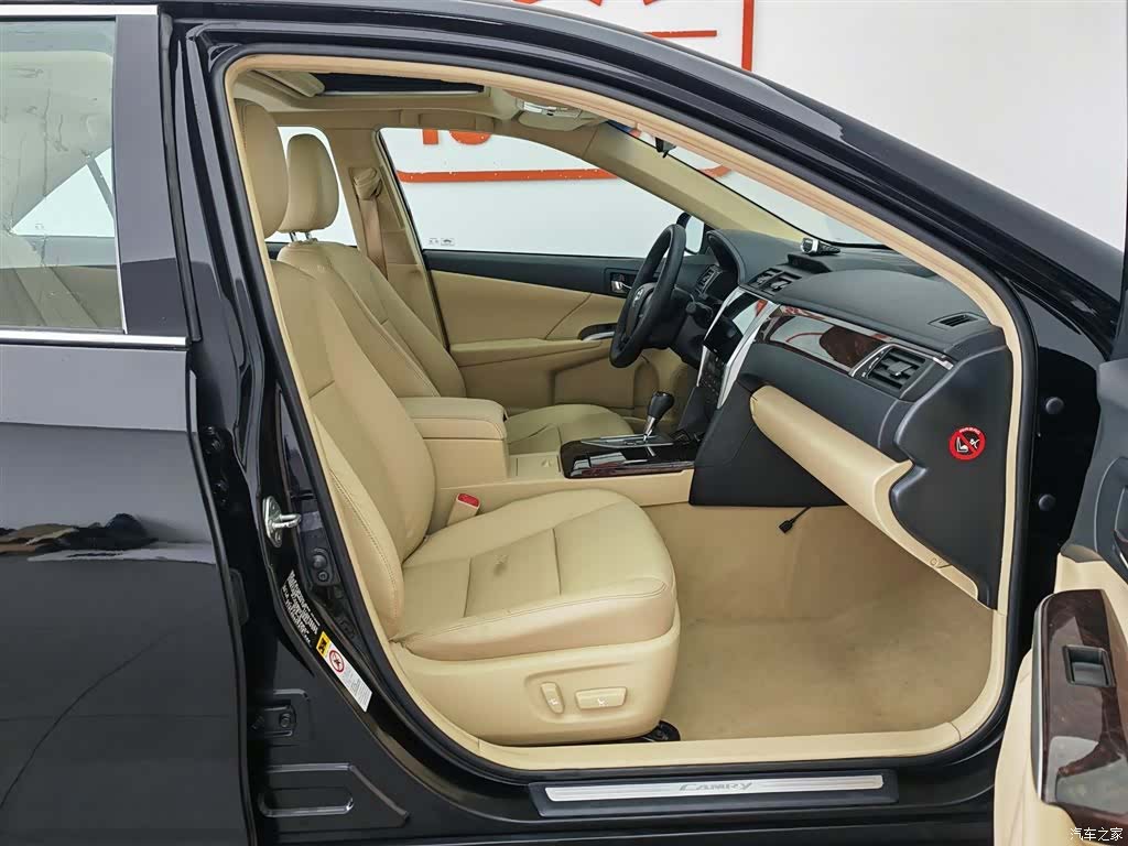 Toyota Camry, 2015 23