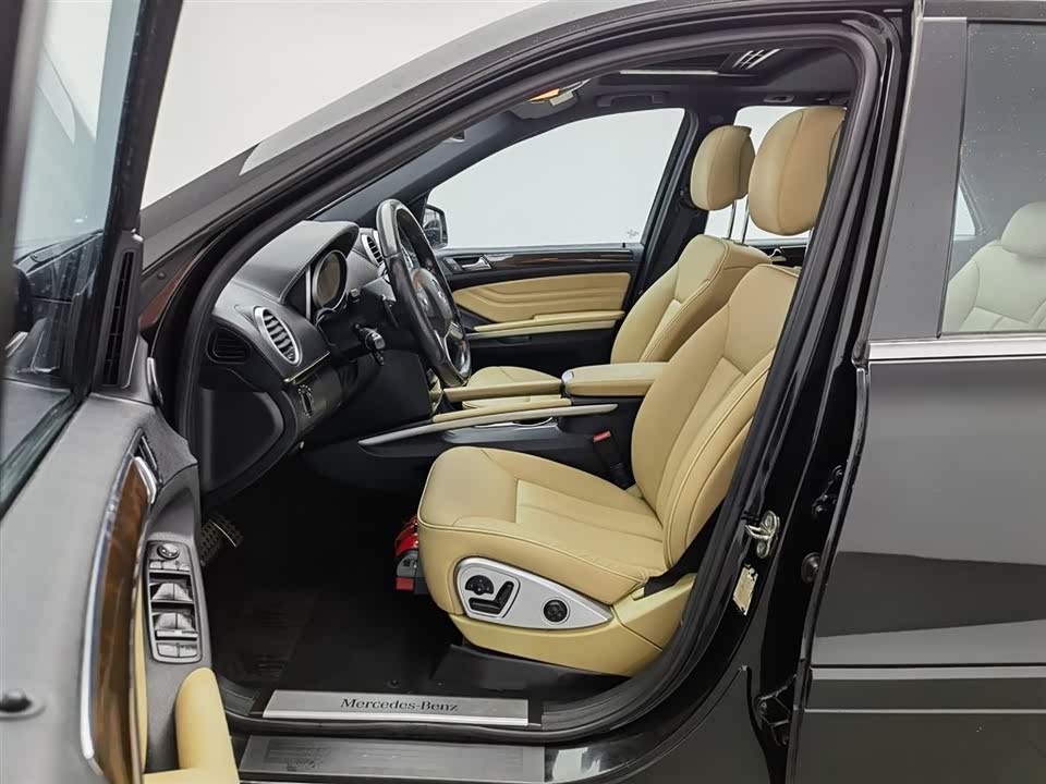 Mercedes-Benz M class