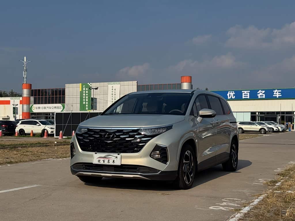 Hyundai Custo