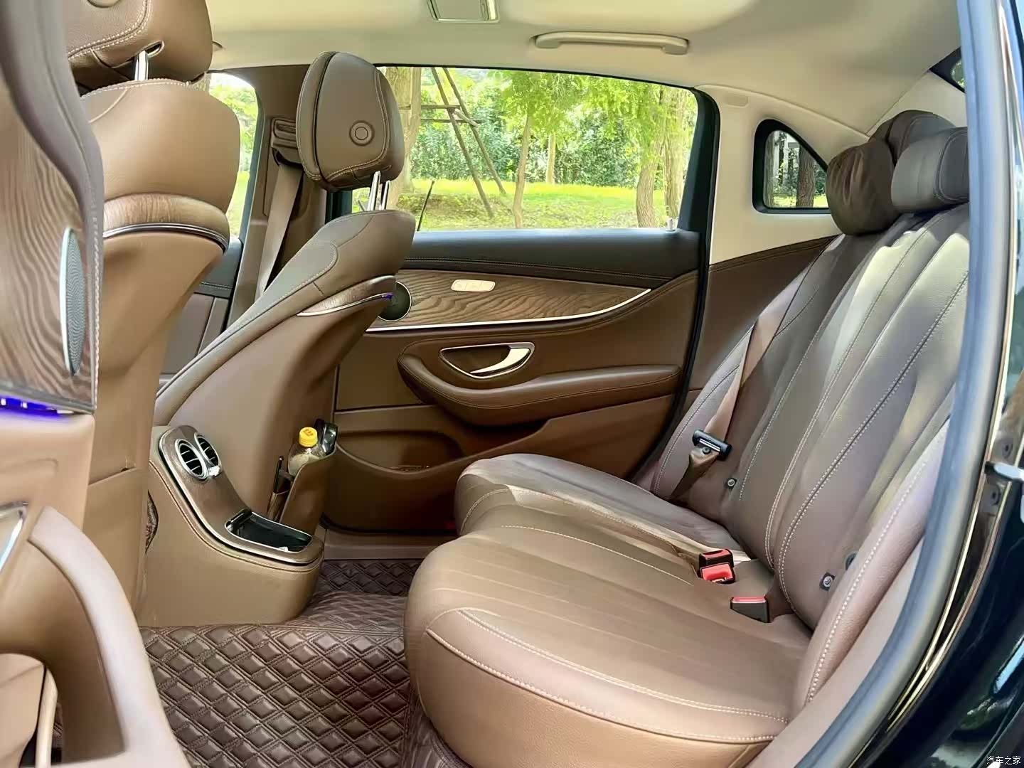 Mercedes-Benz E-Class, 2023 7