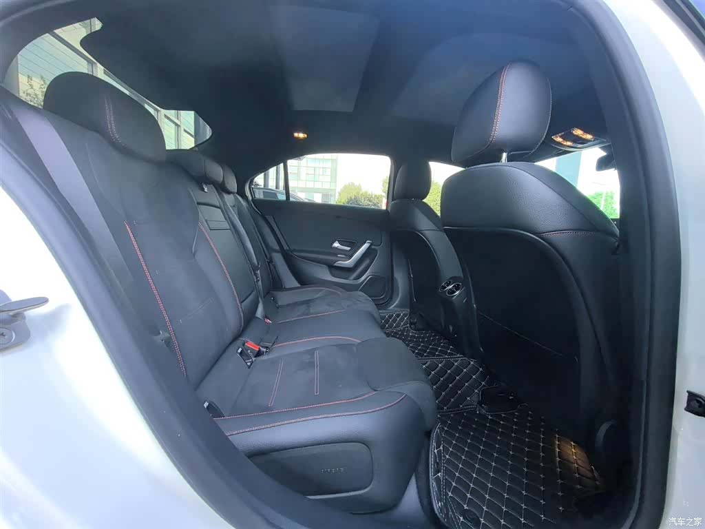Mercedes-Benz A-Class, 2024 11