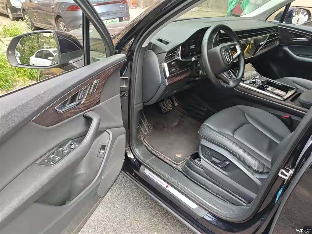 Audi Q7, 2020 8