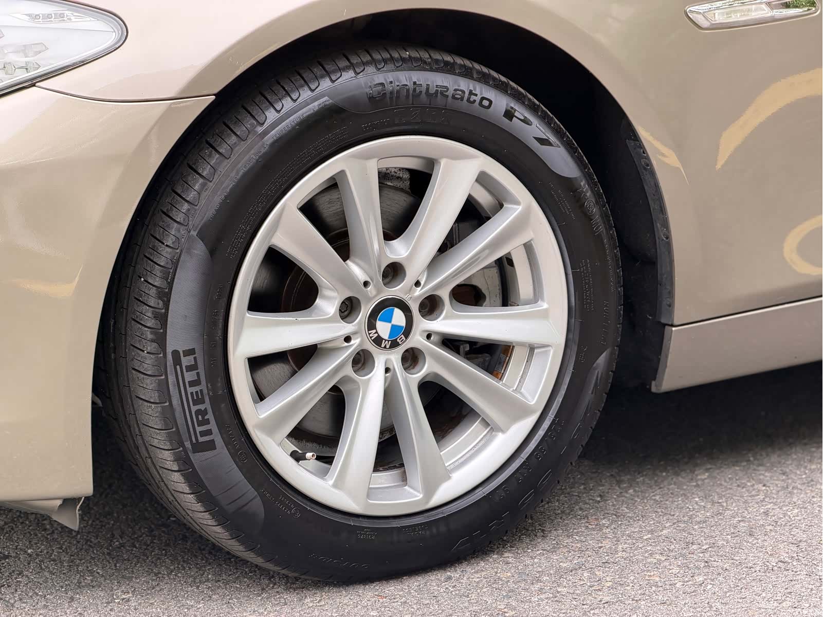 BMW 5 Series, 2010 13