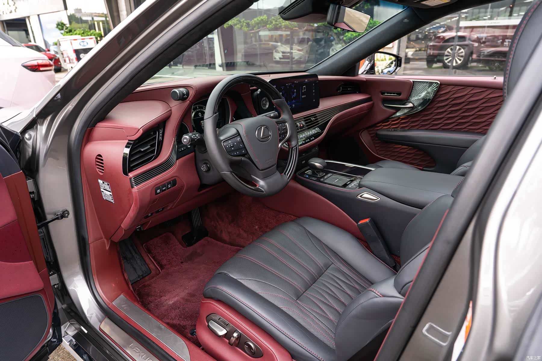 Lexus LS, 2021 8