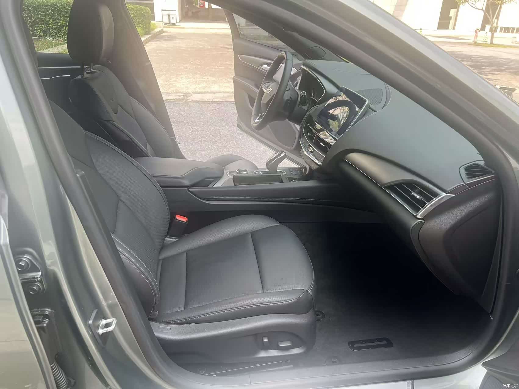 Cadillac CT5, 2022 14
