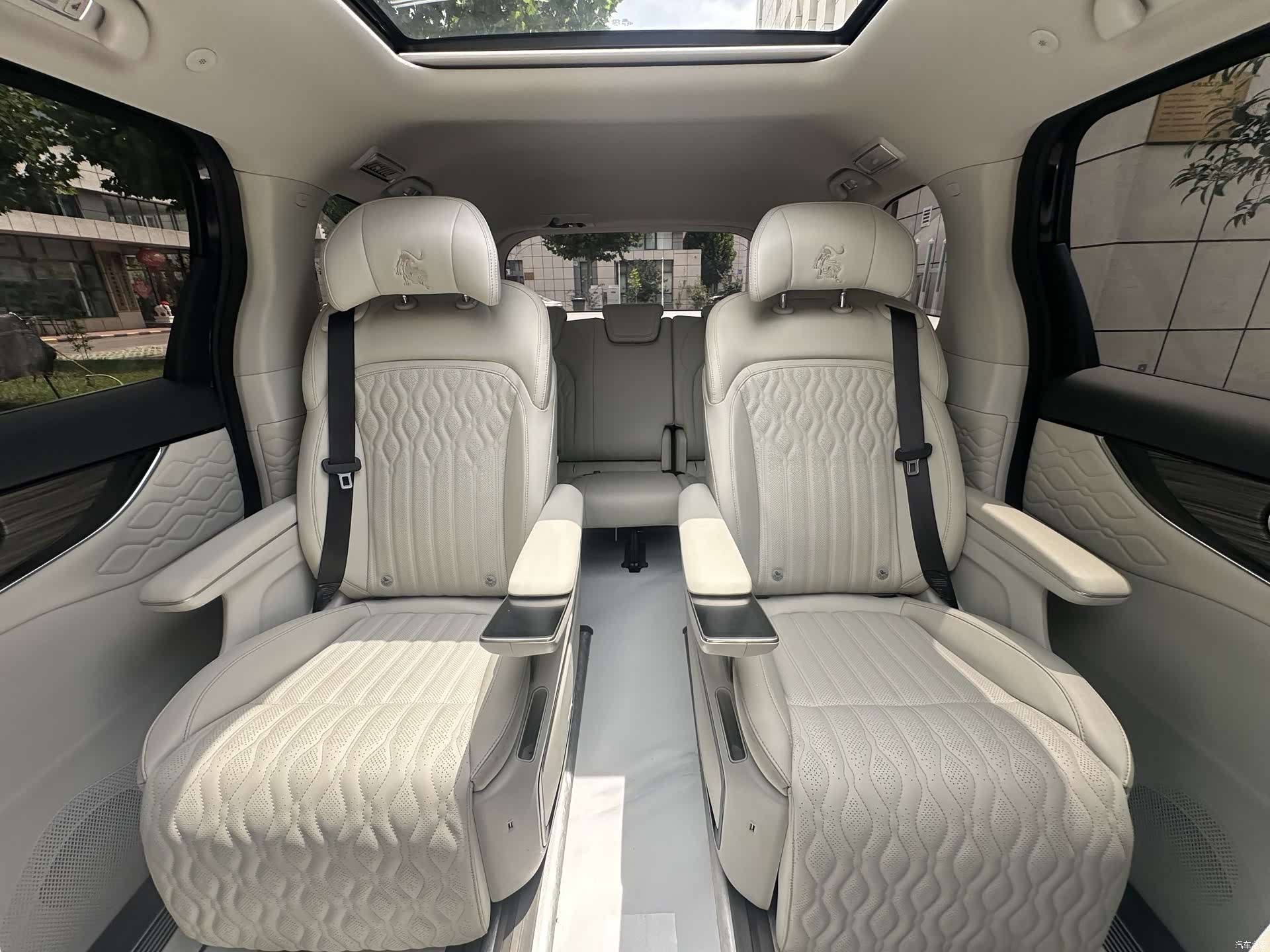 DongFeng V9, 2024 9