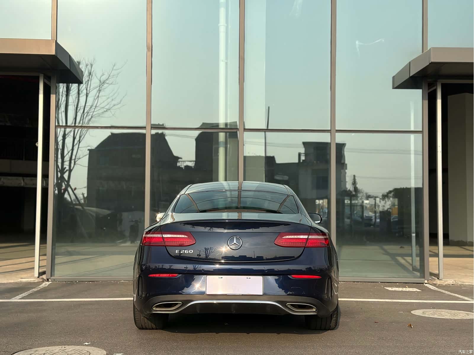 Mercedes-Benz E-Class, 2020 4
