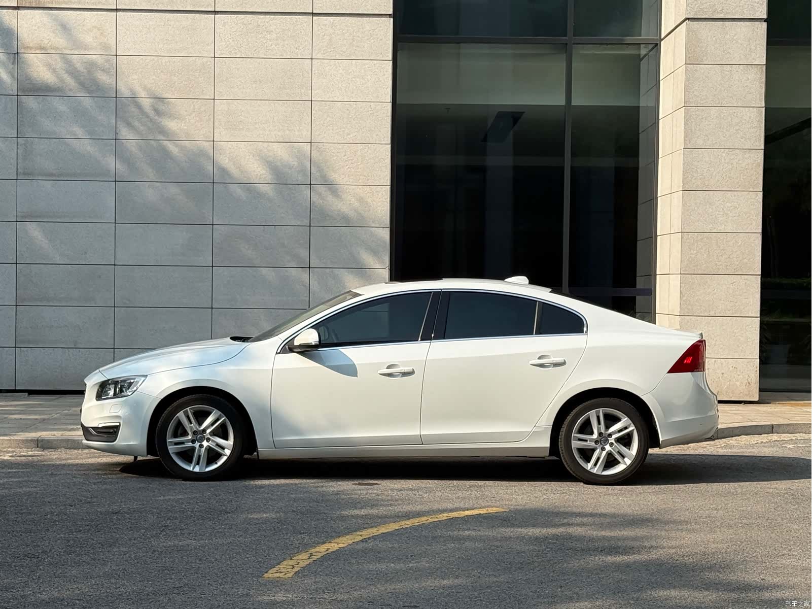 Volvo S60, 2015 4