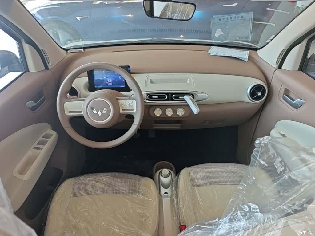Wuling MINIEV, 2026 10