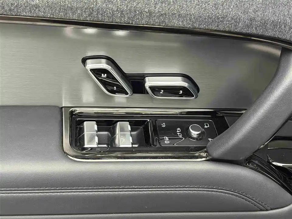 Land Rover Range Rover Sport Land Rover Range Rover Sport