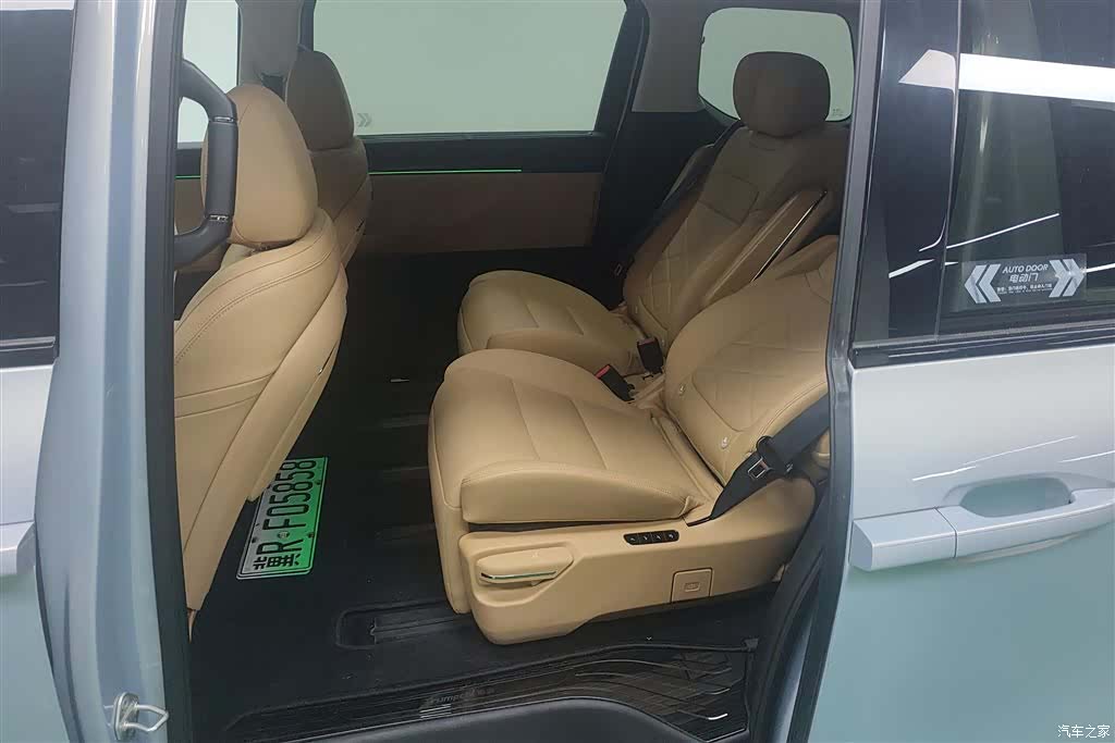 Trumpchi E8, 2024 11