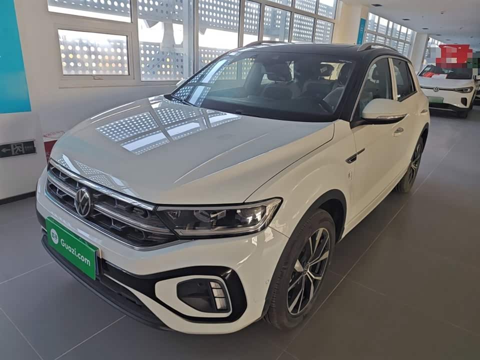 Volkswagen T-ROC exploring Songs