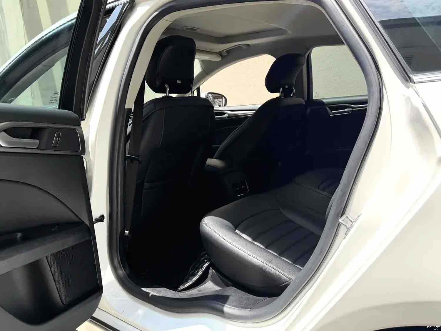 Ford Mondeo, 2020 все фото